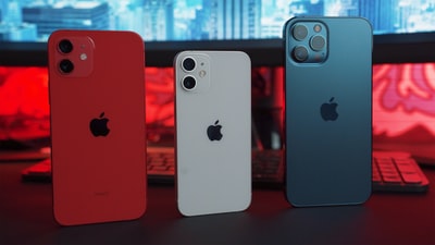 银色iphone 6和红色iphone手机壳